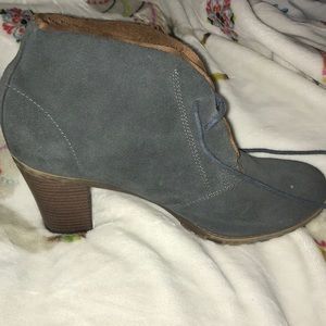 Ruff Hewn Dark Blue Crushed Velvet Wedge Booties
